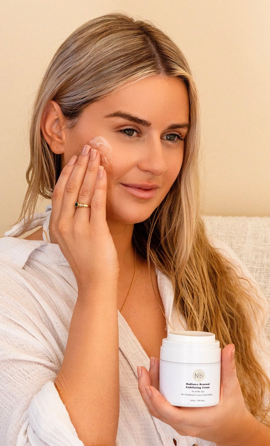 Radiance Renewal Exfoliating Cream